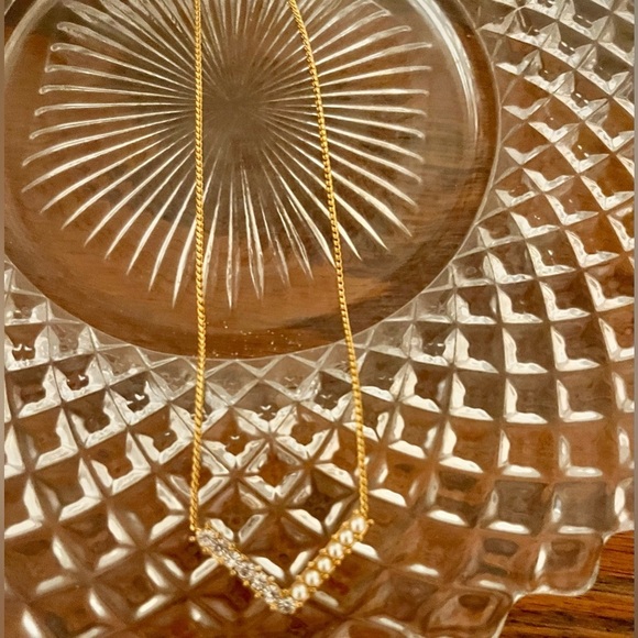 Napier Gold V-Shaped Necklace VTG New Tags Faux Diamonds 16” extender Minimalist - Picture 6 of 9